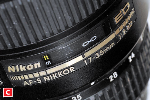 Detale testowanych obiektywów: A Canon EF 17-40 mm f/4L USM, B AF-S Nikkor 14-24 mm f/2,8G ED, C AF-S Zoom-Nikkor 17-35 mm f/2,8D IF-ED, D AF Zoom-Nikkor 18-35 mm f/3,4-4,5D IF-ED