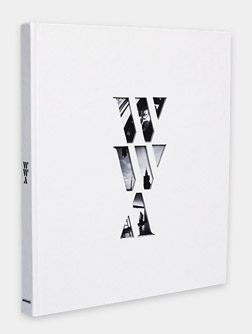 „W-WA”. Wstp Chris Niedenthal, fotografie Pawe Tarasiewicz. Wyd. Fundacja Allmondo Films, Warszawa 2011, 248 s.