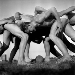 „Rugby” – fot. Jan Kosidowski, 1956 r.