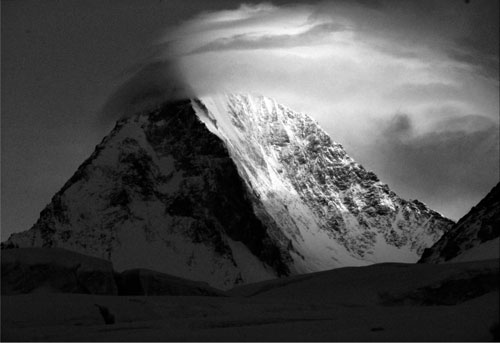 fot. Wanda Rutkiewicz, Gasherbrum IV od strony południowej