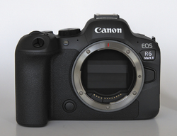 Canon EOS R6 Mark II szybszy odszybkiego