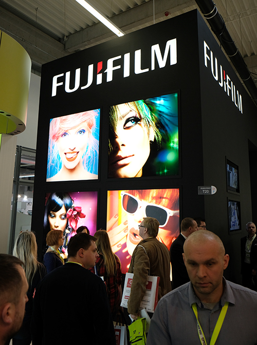 FUJIFILM DISPLAY