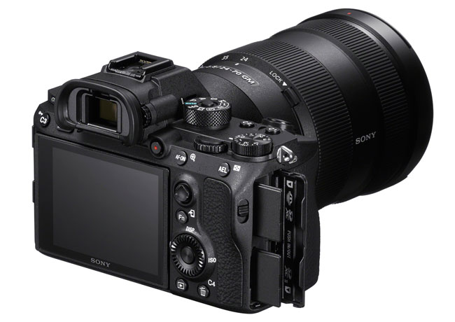 a7R III - nowy penoklatkowy aparat Sony