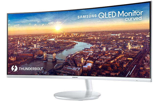 IFA 2018: pierwszy na wiecie zakrzywiony monitor Samsung QLED z technologi Thunderbolt 3 