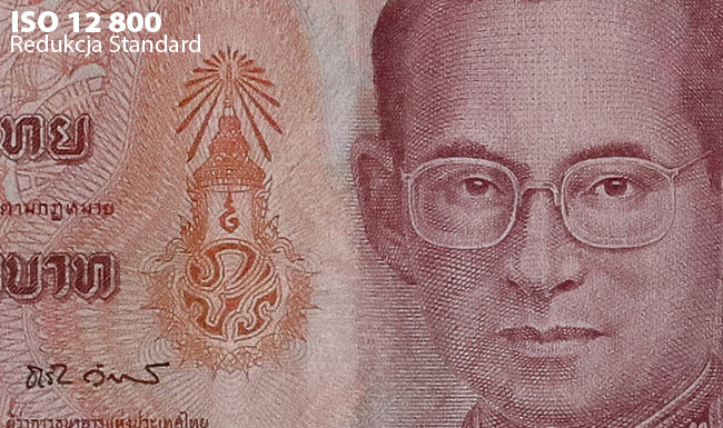 Canon EOS 90D, mimo zwi�kszonej rozdzielczo�ci o ponad 8 mln pikseli w stosunku do poprzednika, EOS-a 80D, testowany model wykazuje podobny poziom zaszumienia.