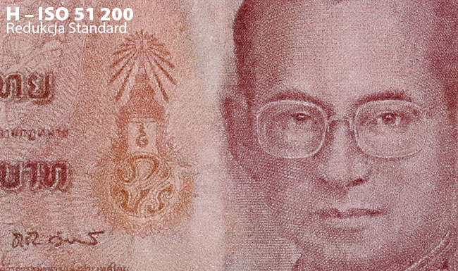 Canon EOS 90D, mimo zwi�kszonej rozdzielczo�ci o ponad 8 mln pikseli w stosunku do poprzednika, EOS-a 80D, testowany model wykazuje podobny poziom zaszumienia.