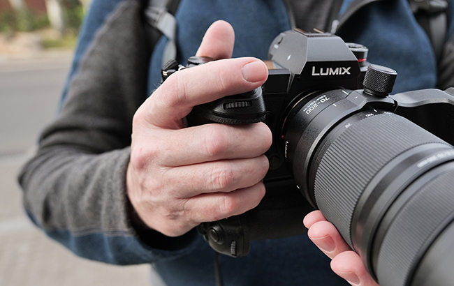 Panasonic LUMIX S1 Grip z 70 -200 mm