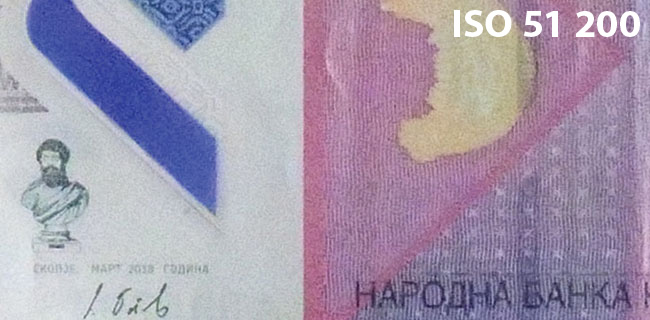 W praktyce szczegóy zaczynaj zanika dopiero przy ISO 12 800, jednak obraz przy tej wartoci nadal jest jeszcze akceptowalny.