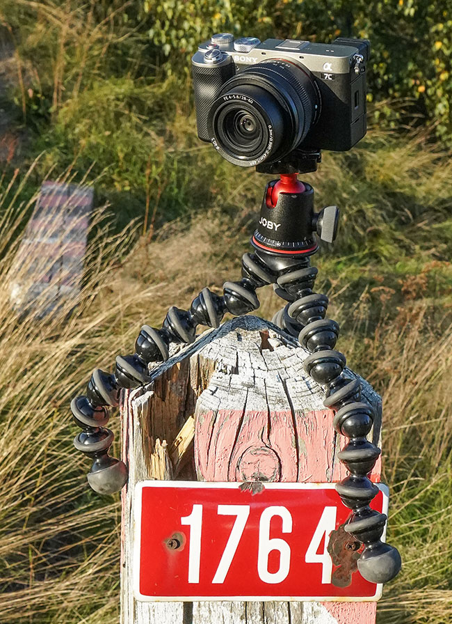 Sony A7C i zmiennoogniskowy obiektyw - najmniejszy i najlejszy penoklatkowy zestaw