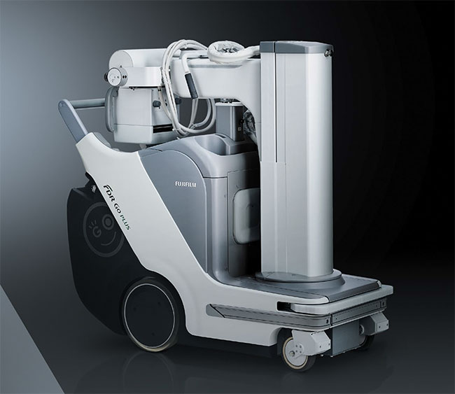FUJIFILM dostawc aparatów rentgenowskich do szpitala na stadionie Narodowym