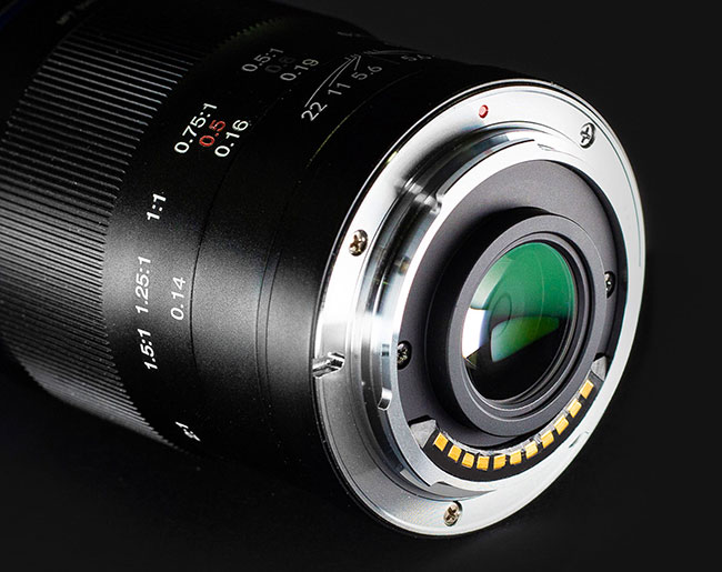 Laowa 50 mm f/2,8 2X Ultra Macro APO