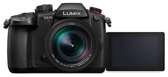 Panasonic LUMIX GH 5 II front z LCD