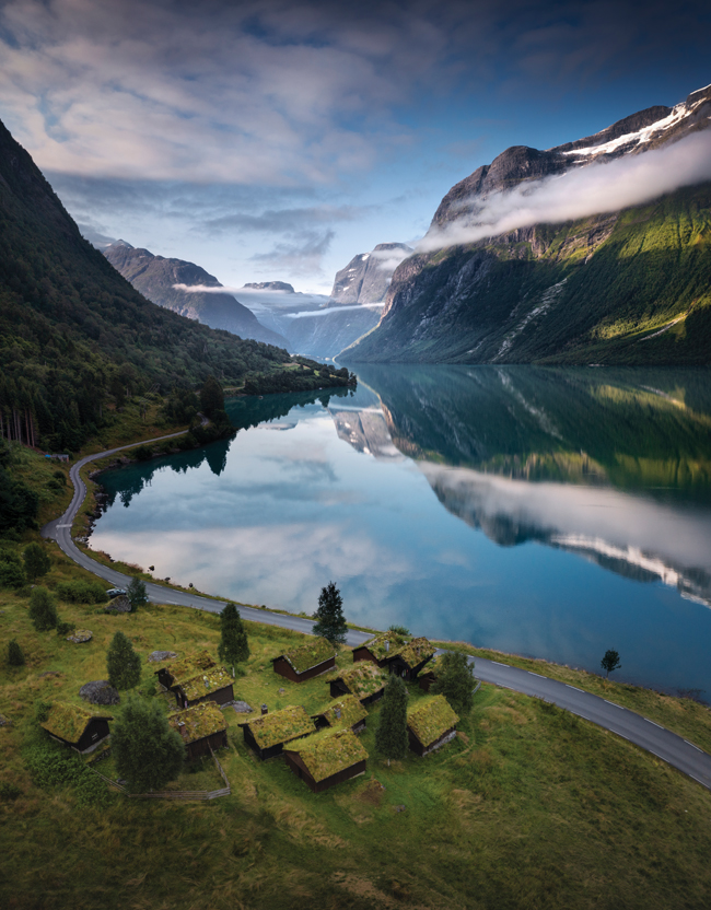 Dolina Lodalen, Góry Skandynawskie, Norwegia.