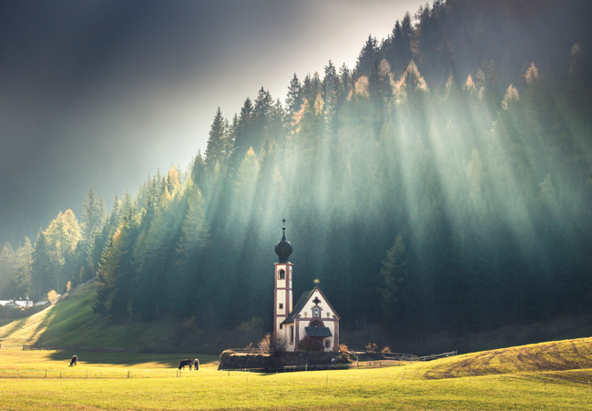 Kocióek San Giovanni w Ranui, Val di Funes, Dolomity, Wochy