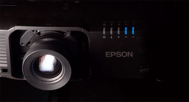 Epson EB-PU2200 - najnowsza generacja projektorów 3LCD o wysokiej jasnoci