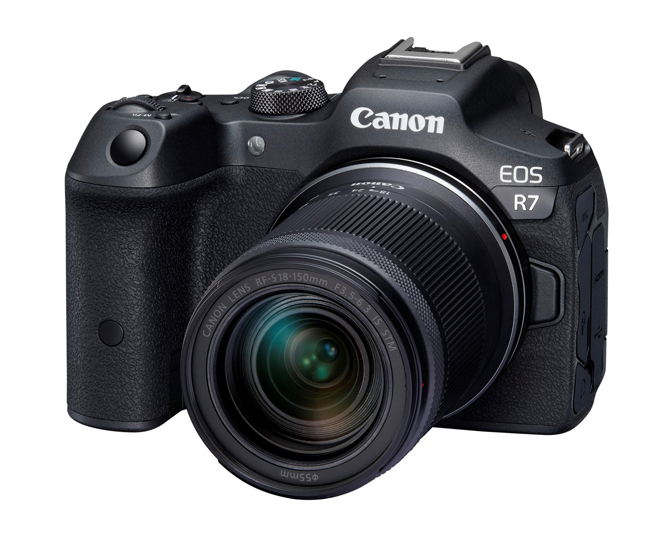 Canon R7 + 18-150 mm