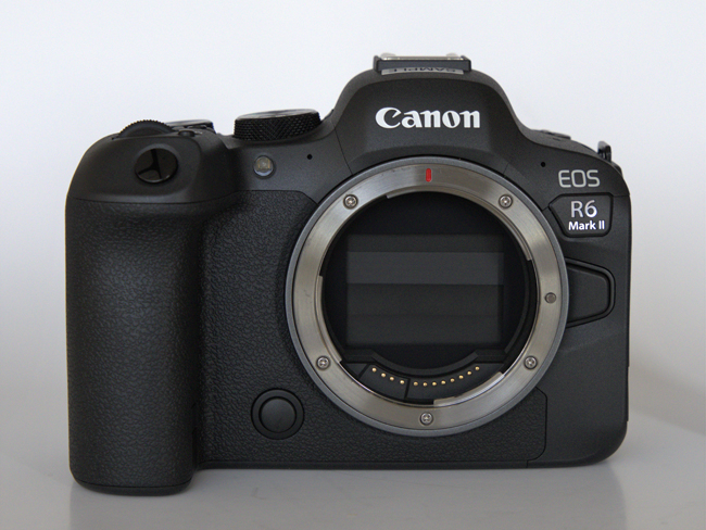 Canon EOS R6 Mark II Foto-Kurier front
