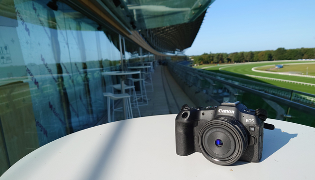  Canon EOS R8 + Canon RF 28 mm f/2,8 STM w Ascot fot. K.Patrycy 