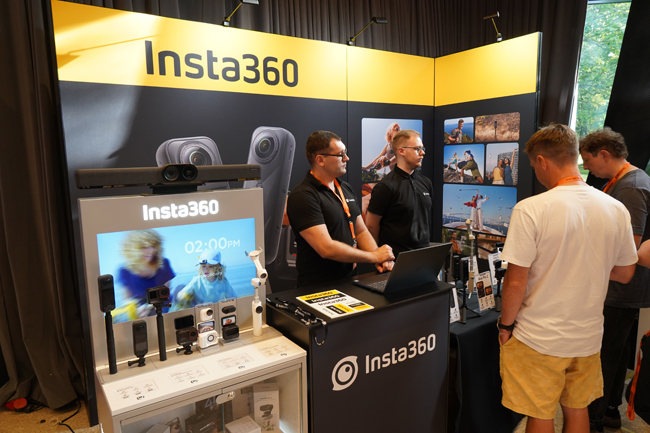Insta360
