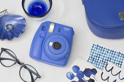 Nowy INSTAX MINI 9 – aparat dozdj natychmiastowych