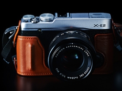 FUJIFILM X-E2 to nowy aparat fotograficzny zwymienn optyk z najszybszym systemem AF