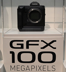 Photokina 2018: 100 milionw odFujifilm