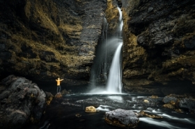 Islandia - wodospad Gluggafoss