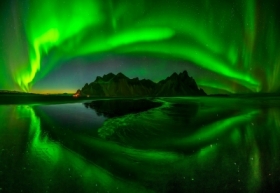 Zorza nad Vestrahorn