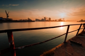 Surowy i&nbsp;stoczniowy poranek.