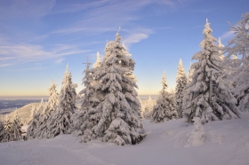 Zimowy b��kit nieba