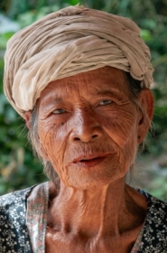 Portret tajemniczej kobiety znad Mekongu